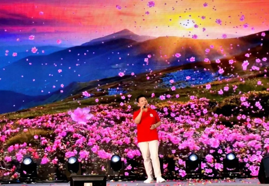 集團動態(tài) 櫛風沐雨 砥礪前行 中鈉儲能恭賀“瀚林控股集團十五周年慶典”圓滿舉行4.jpg